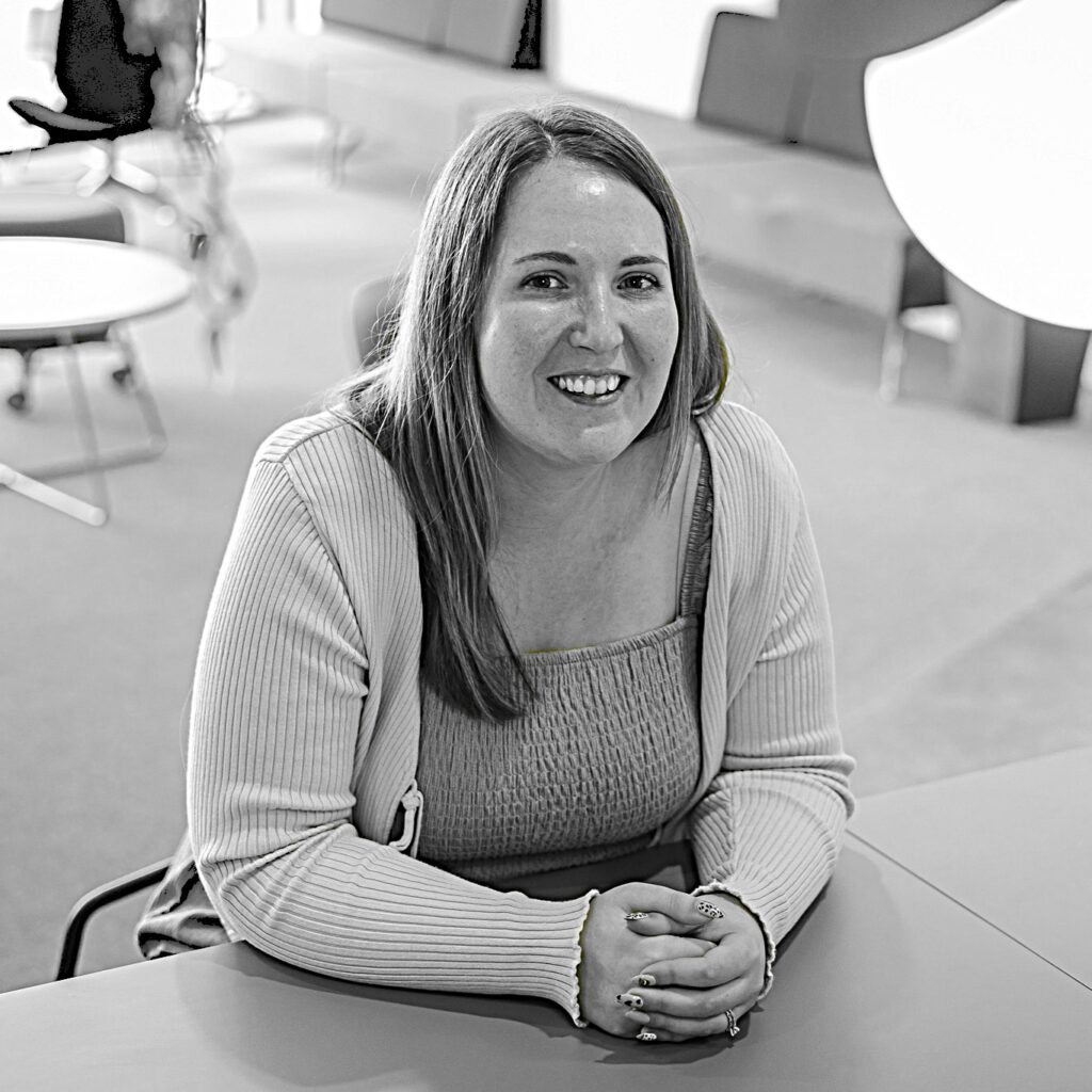 hannah davies bw